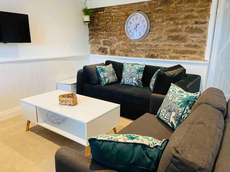 Welsh Newton Common The Mill Stylish Rural Apartment With Beautiful Views מראה חיצוני תמונה