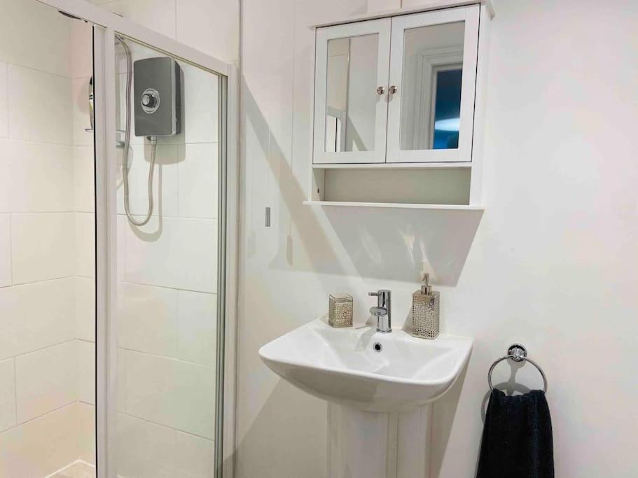 Welsh Newton Common The Mill Stylish Rural Apartment With Beautiful Views מראה חיצוני תמונה
