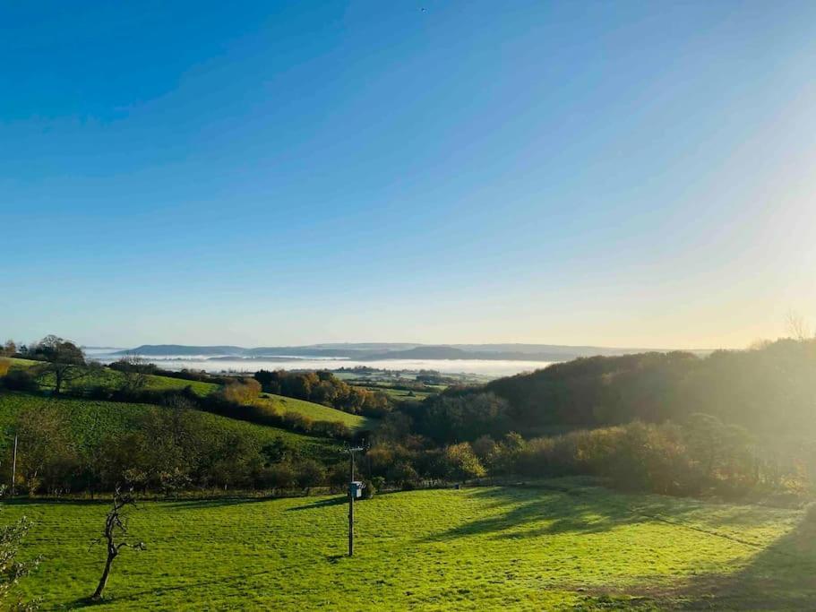 Welsh Newton Common The Mill Stylish Rural Apartment With Beautiful Views מראה חיצוני תמונה